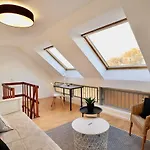 Beech Apartment: Maisonette + Free Parking + Netflix Essen