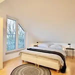 Beech Apartment: Maisonette + Free Parking + Netflix *