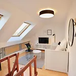 Beech Apartment: Maisonette + Free Parking + Netflix * Essen