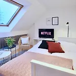 Beech Apartment: Maisonette + Free Parking + Netflix * Essen
