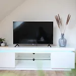 Beech Apartment: Maisonette + Free Parking + Netflix Appartement