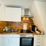 Beech Apartment: Maisonette + Free Parking + Netflix Appartement *