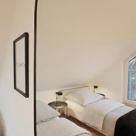 Beech Apartment: Maisonette + Free Parking + Netflix エッセン