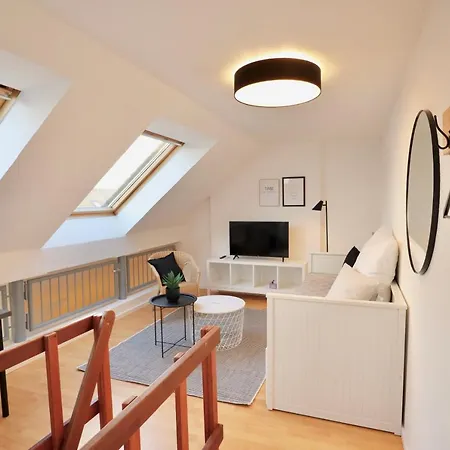 Beech Apartment: Maisonette + Free Parking + Netflix * Essen