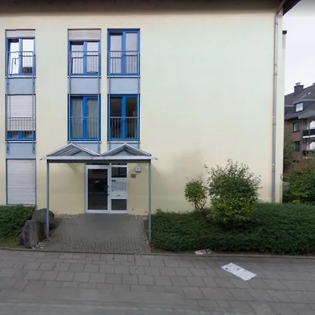 Beech Apartment: Maisonette + Free Parking + Netflix Διαμέρισμα