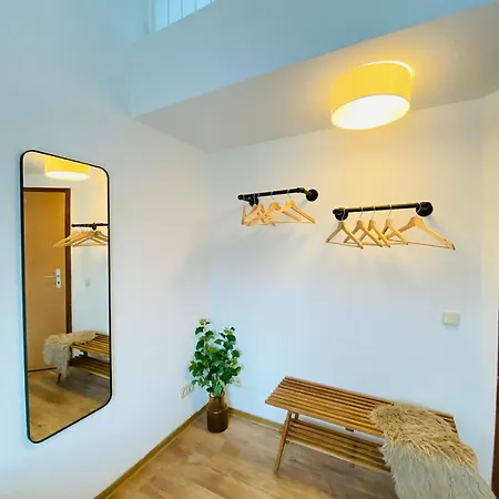 Beech Apartment: Maisonette + Free Parking + Netflix * エッセン