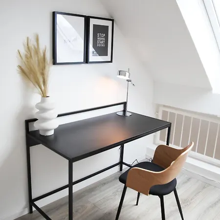 Beech Apartment: Maisonette + Free Parking + Netflix