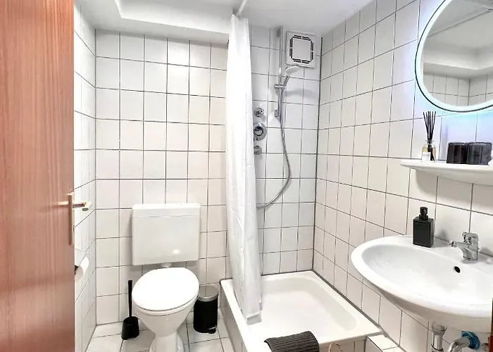 Beech Apartment: Maisonette + Free Parking + Netflix Essen