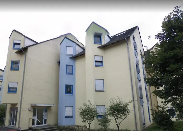 Beech Apartment: Maisonette + Free Parking + Netflix