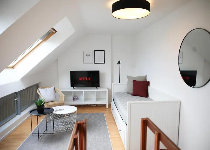 Apartmán Beech Apartment: Maisonette + Free Parking + Netflix