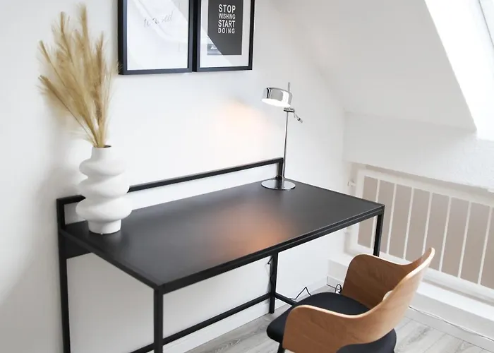 Beech Apartment: Maisonette + Free Parking + Netflix