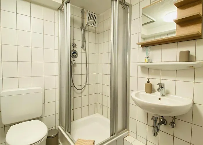 Beech Apartment: Maisonette + Free Parking + Netflix Essen